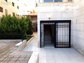  15 شقة غير مفروشة للإيجار 275م2 ( Property 11970 ) سنوي فقط