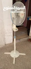  4 فرشه بحاله ممتازه ومروحه بحالة الوكاله