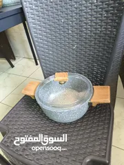  2 مجموعة طناجر (قدور) بحالة ممتازة – الكل بسعر واحد