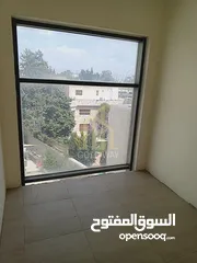  11 شقة أرضية معلقة 215م في أجمل مناطق الدوار الخامس (زهران)/ ref 4048