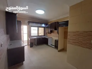  14 شقه فارغه للايجار خلدا