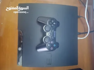  1 للبيع بلاي ستيشن 3 مهكر يلعب اونلاين و عليه قائمة تنزيل آلاف الألعاب و عليه 100 لعبة منزلةثر الالعاب