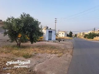  3 فرصة استثماريه........ محافظة اربد بلدة كتم / بيت وارض ومخزن للبيع