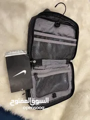  4 حقيبه نوع Nike جديده وارد أمريكي