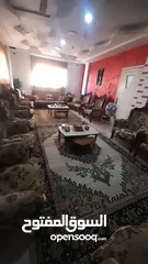  2 طقم كنب مستعمل بحالة الجيد للبيع