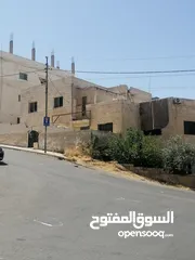 4 بيت مستقل للبيع بسعر مغري