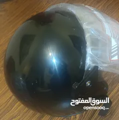 26 خوذه خوذة ركوب دراجه ناريه و سكوتر و دراجة كهرباء و الخيل  وكاب اسود  ومط او لميع و احمر وسكني واقي