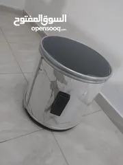  4 طاولات صغيرة مضيئة