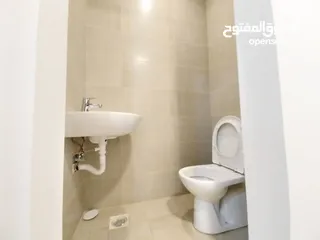  9 شقة للايجار في منطقة طريق المطار  ( Property 32552 ) سنوي فقط