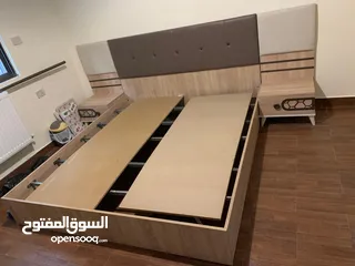  4 غرفه نوم تركي وخزانه  لون بني للبيع