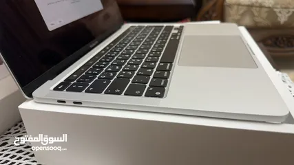  6 MacBook Pro 13Inch - M2 8