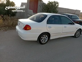  14 كيا سبكترا موديل 2000  للبيع