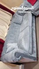  2 طقم كنب للبيع المستعجل بسعر مغري استعمال بسيط بحاله الوكاله