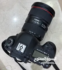  1 ‏5D Mark IV بحالة ممتازه مع عدسه اصدار ثاني24-70