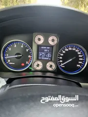  15 لكزس LX 570 وكاله بهوان 2011 الفول اوبشن بدون حوادث