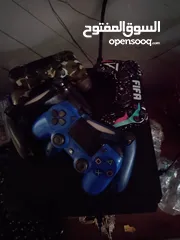  5 بلايستيشن 4 للبيع