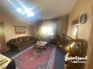  3 طابقين مستقل جبل الزهور بسعر الارض فقط