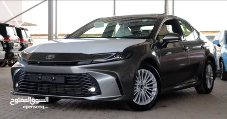  1 TOYOTA CAMRY GLE 2025