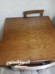  3 طاولة سفره مع اربع كراسي