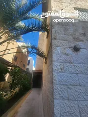  14 بيت مستقل في منطقه طبربور قرب دوار المشاغل اسكان القوات المسلحة
