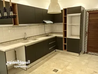  1 شقة  للبيع عمارة جديدة طريق خدمات سوق الجمعة