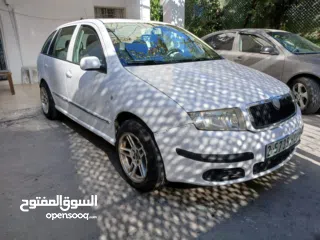  4 سكودا فابيا 2006 اصل عمومي انظف من لبرايفت