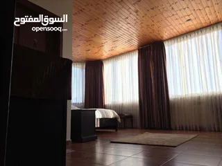  1 للبيع طابق اخير مع روف دوبلكس