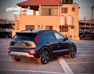  11 نيرو هايبرد 2022