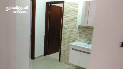  16 شقة مشطبة حديثا للبيع