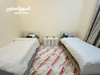  10 غرفتين وصاله للايجار الشهري في الكورنيش مفروشه فرش نظيف ومرتب