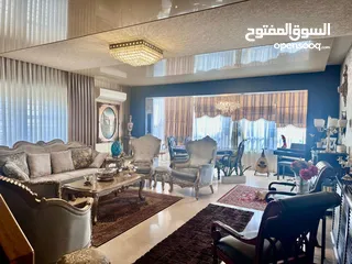  7 شقه فاخره  200 متر +روف وتراس 110 ديكورات فاخره وجاهزه للسكن
