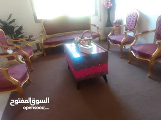  3 طقم حفر زان دمياط مستورد 7 مقاعد مستعمل بس نظيف ألون خمري مذهب للبيع