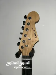  4 جيتار اليكتريك للبيع استعمال 3 شهور