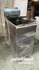  8 عده مطعم شاورما مستعمله بوضع ممتاز و سعر حرق