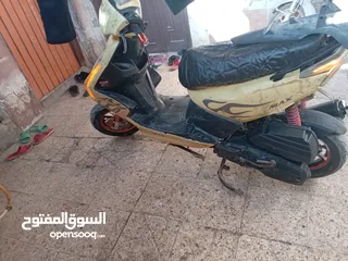  1 دراجه للبيع شغالة من كلشي