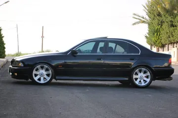 4 BMW e39 1999