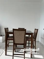  12 طاولة خشبية 2024 للبيع