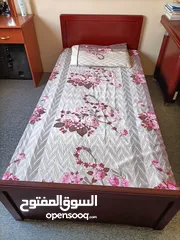  1 Single bed with mattress