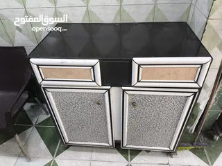  14 عدة مطعم كامله للبيع