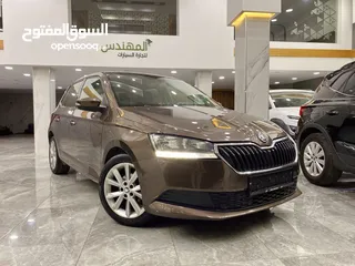  2 سكودا فابيا اوتوماتيك .. ترخيص 2019 .. لون بني مميز