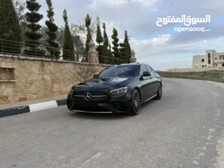  13 Mercedes benz E200 AMG بحالة الوكالة