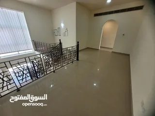  11 فيلا بمدينة خليفة أبوظبي بكمبوند