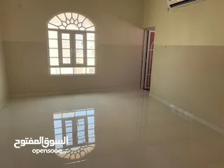  2 شقة بالدور الاول المعبيلة الثامنه / 150 متر