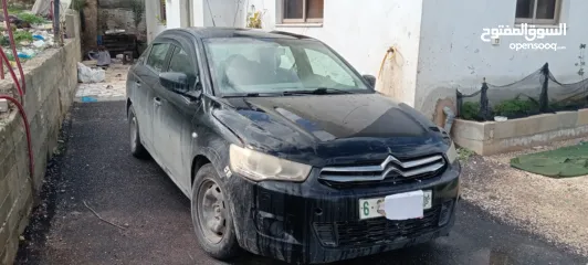  3 للبيع بسعر مغري جدا جدا  ستروين اليزية يد اولى المالك الاول بالرخصه  لون اسود دهان شركه خدوش عادية ب