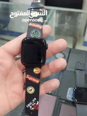  3 Apple watch se2 بحالة ممتازة بسعر مميز