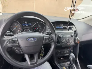  4 Ford Focus 2018 SE