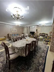  11 للبيع بالدريسنج والمطبخ شقة 220 متر لقطة في النرجس عمارات بجوار مسجد المصطفي ومدارس MSA