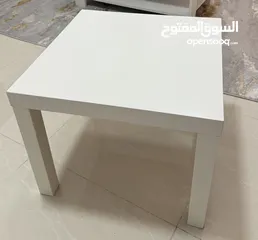  4 كنبة مع سجاده تركي و 2 ترابيزه