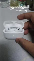  2 Apple Airpods Pro 2