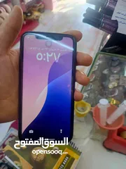 3 ايفون 11 مش مغير فيو اشي